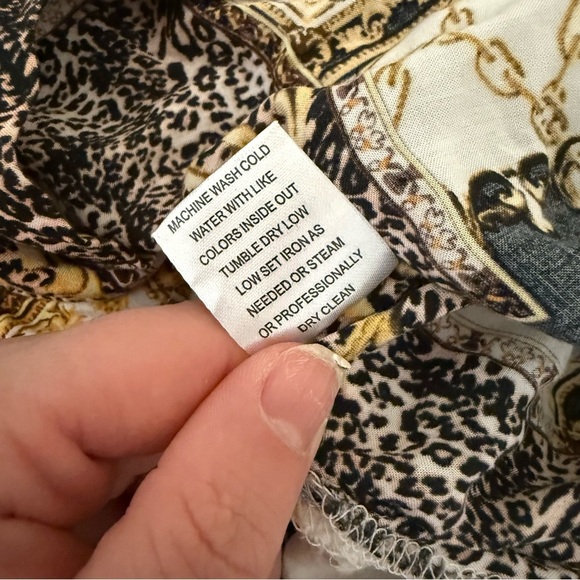 Grand & Greene Leopard Print Blouse Sz 1X - Picture 11 of 11